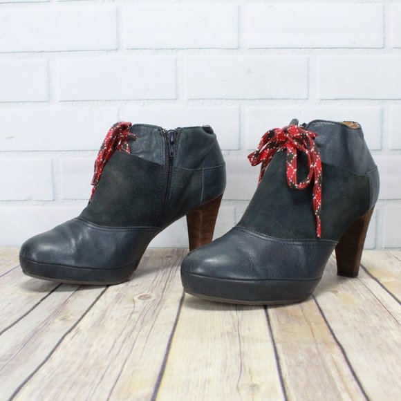 Anthropologie Lucky Penny Navy Leather Suede Red Laces Heeled Booties Size 9 B - Picture 2 of 9
